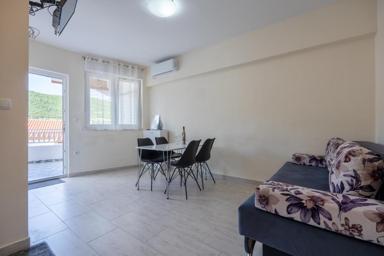 Apartments Nico Неум Екстериор снимка